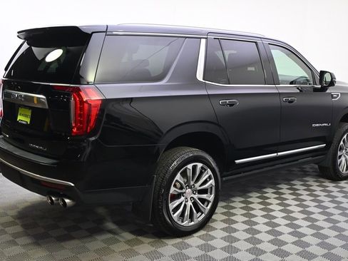 Used 2021 GMC Yukon Denali w/ Denali Premium Package image 7
