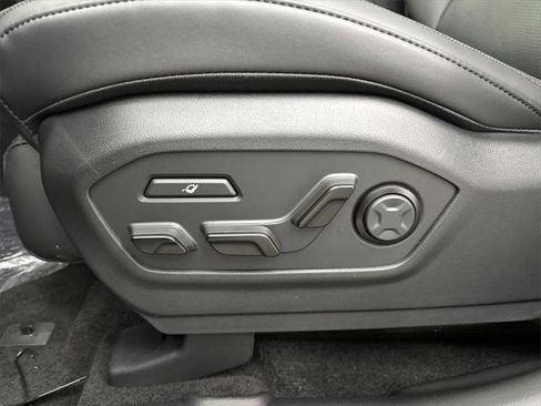 New 2026 Hyundai Santa Fe Calligraphy image 10