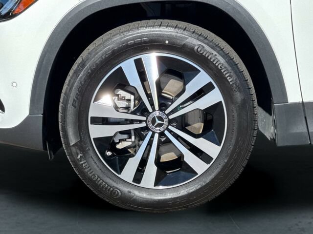 Certified 2026 Mercedes-Benz GLA 250 4MATIC image 33