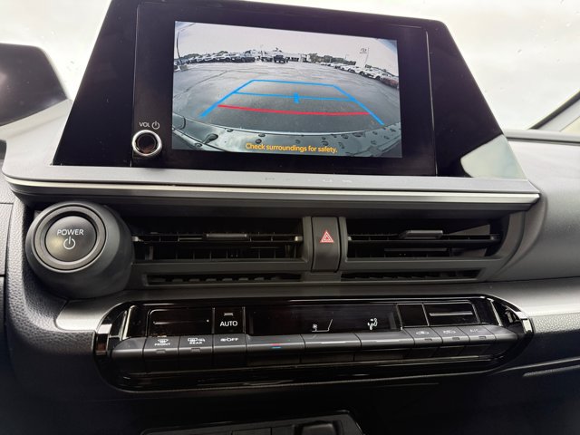 Used 2025 Toyota Prius LE FWD image 22