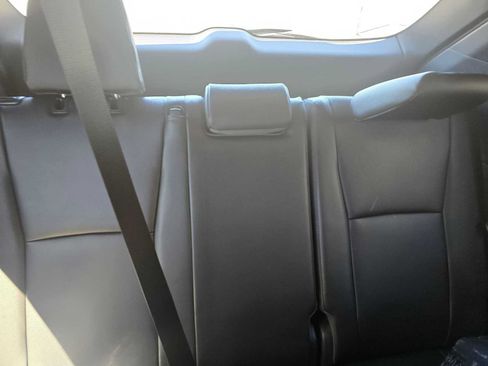 Used 2023 Toyota Highlander XSE FWD image 13