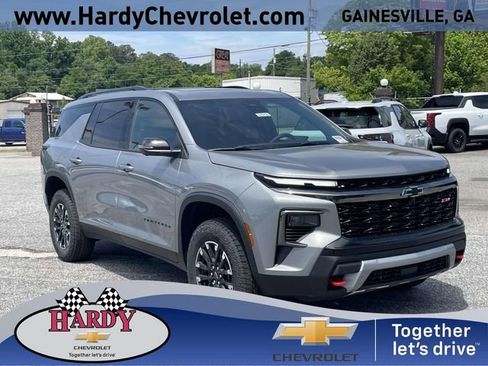 New 2026 Chevrolet Traverse Z71 w/ Driver Confidence Package AWD/4WD image 1