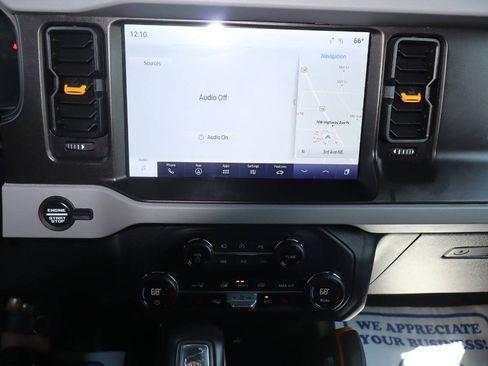 Used 2023 Ford Bronco Badlands AWD/4WD image 19