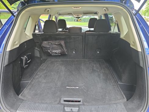 Used 2021 Nissan Rogue S FWD image 13