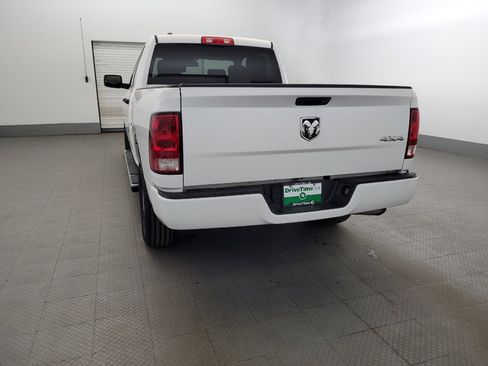 Used 2018 RAM 1500 Express AWD/4WD image 6