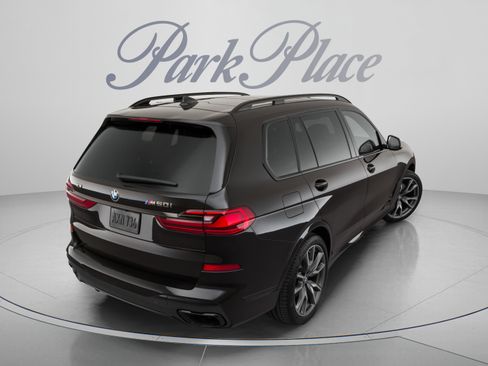 Used 2022 BMW X7 M50i w/ Dynamic Handling Package AWD/4WD image 4