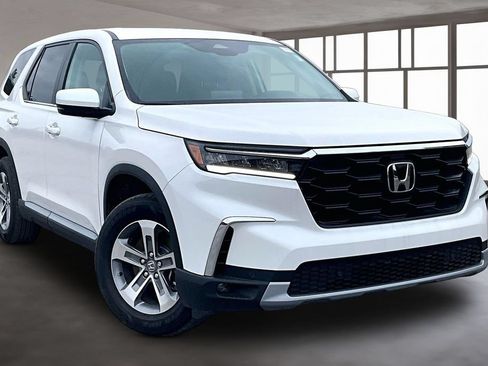 New 2025 Honda Pilot EX-L image 2