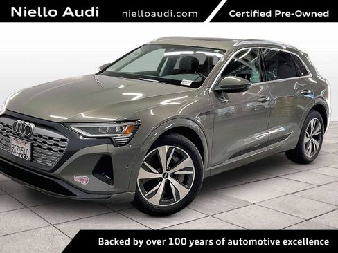 Certified 2024 Audi Q8 e-tron Premium Plus AWD/4WD image 1