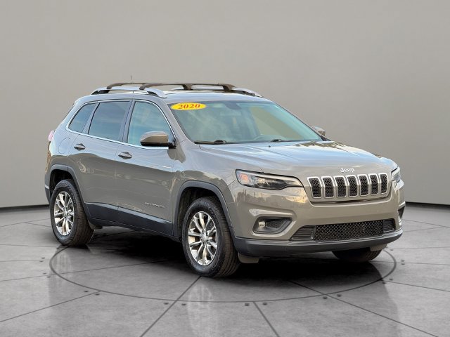 Used 2020 Jeep Cherokee Latitude Plus w/ Cold Weather Group AWD/4WD image 8