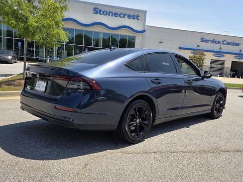 Used 2025 Honda Accord SE image 5