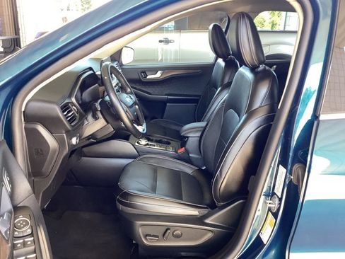 Used 2020 Ford Escape Titanium AWD/4WD image 31