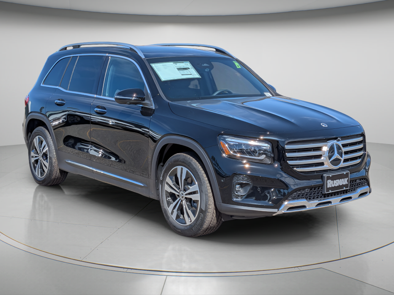 New 2026 Mercedes-Benz GLB 250 image 1