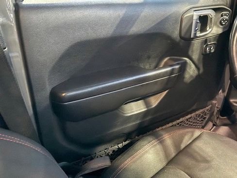 Used 2020 Jeep Gladiator Rubicon w/ LED Lighting Group image 31