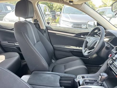 Used 2019 Honda Civic EX image 11