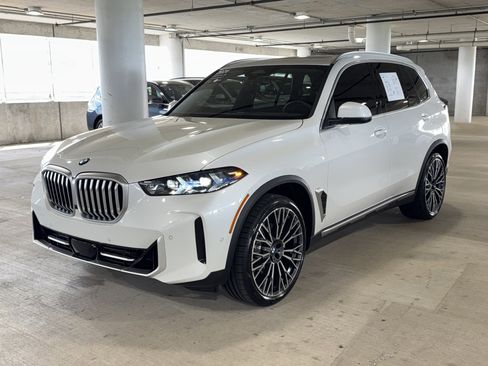 Used 2026 BMW X5 xDrive40i w/ Climate Comfort Package AWD/4WD image 4