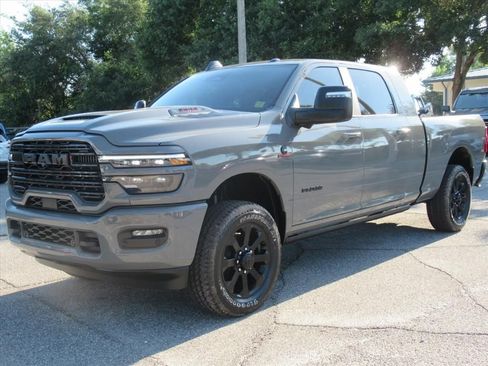Certified 2026 RAM 3500 Laramie AWD/4WD image 3