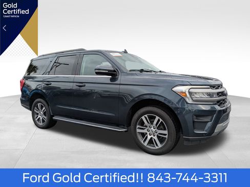 Certified 2022 Ford Expedition XLT image 1