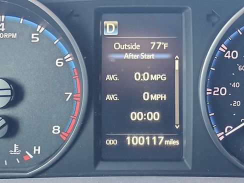 Used 2018 Toyota RAV4 LE w/ All Weather Liner Package AWD/4WD image 19