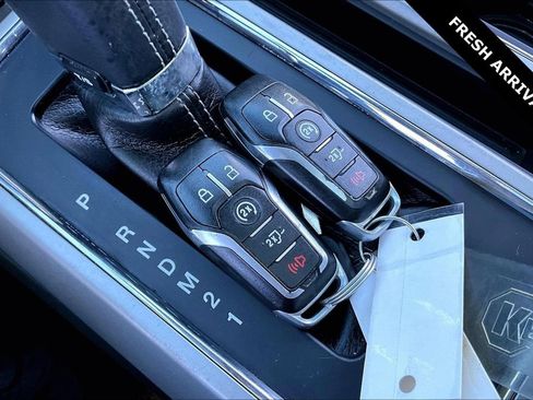 Used 2016 Ford F150 Lariat image 34