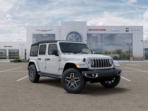 New 2026 Jeep Wrangler Sahara AWD/4WD image 5