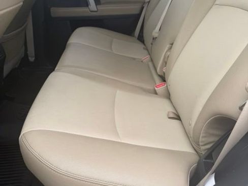 Used 2019 Toyota 4Runner SR5 Premium AWD/4WD image 12