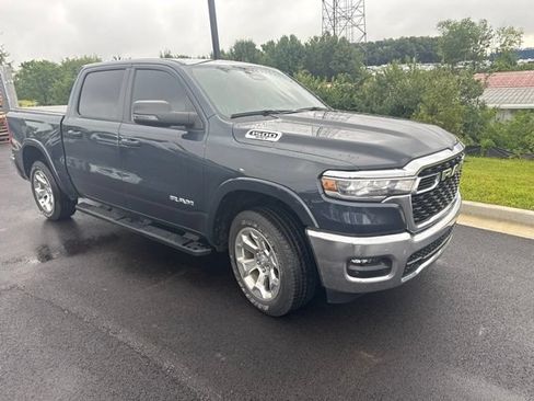 Used 2025 RAM 1500 Big Horn AWD/4WD image 2