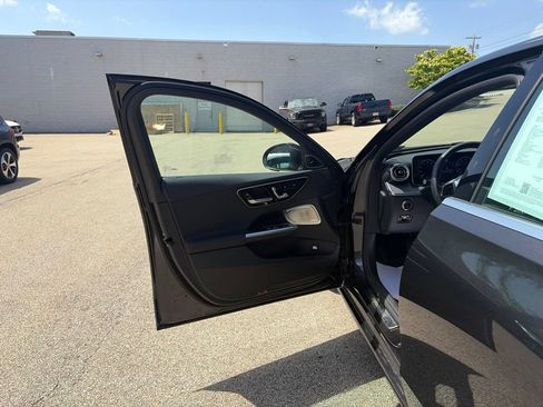Used 2026 Mercedes-Benz C 300 4MATIC Sedan image 9