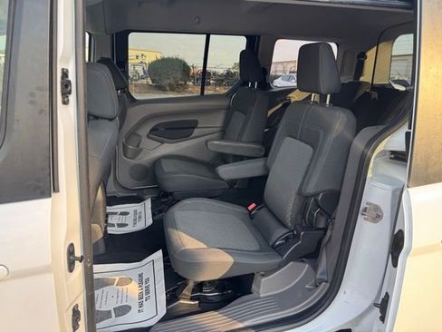 Used 2020 Ford Transit Connect XLT image 12