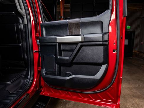 Used 2021 Ford F250 Lariat image 39