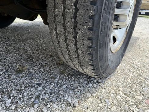 Used 2021 Chevrolet Express 3500 w/ Power Convenience Package image 11