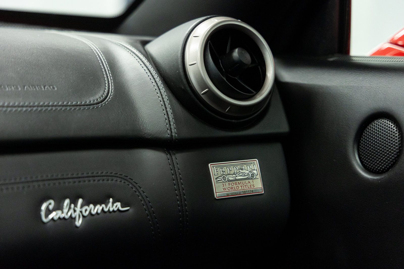 Used 2011 Ferrari California RWD image 42