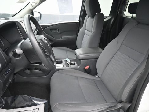Used 2022 Nissan Frontier S image 24