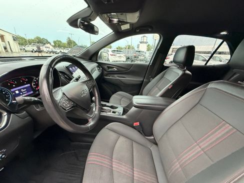 Used 2022 Chevrolet Equinox RS w/ Infotainment Package FWD image 4