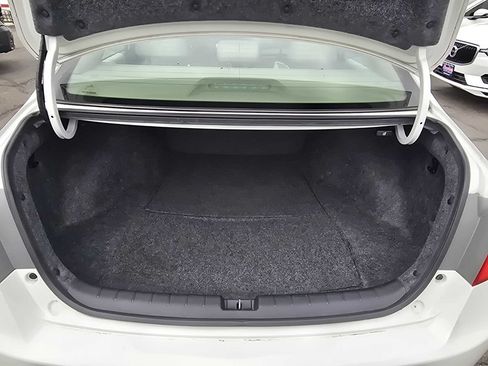 Used 2015 Honda Accord LX image 40