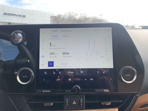 Certified 2025 Lexus NX 250 FWD w/ Towing Package (2000 Lbs) image 24