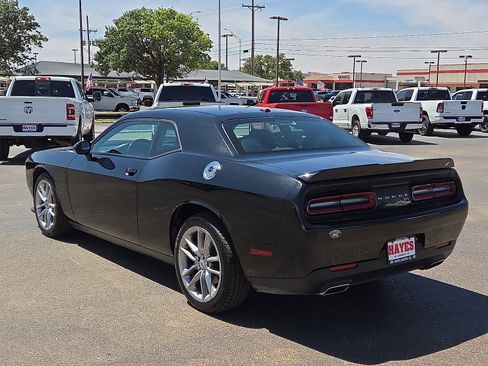 Used 2022 Dodge Challenger GT image 3