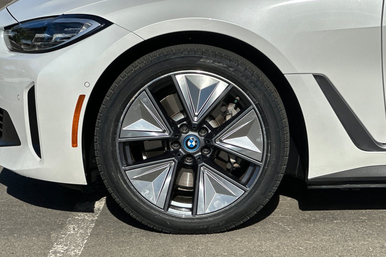 Certified 2024 BMW i4 eDrive35 w/ Convenience Package RWD image 38