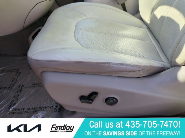 Used 2017 Chrysler Pacifica Touring-L Plus FWD image 17