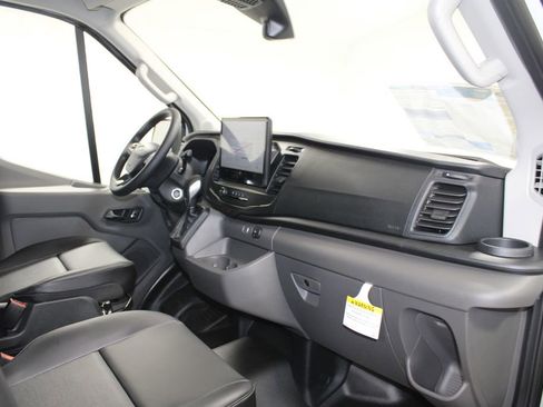 New 2026 Ford Transit 250 148 Medium Roof w/ Load Area Protection Package RWD image 23