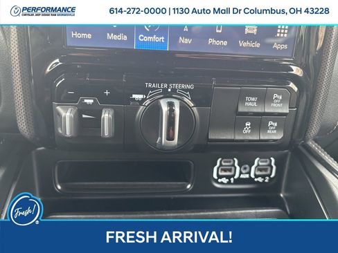 Used 2024 RAM 2500 Limited image 25