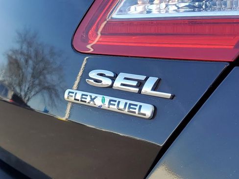 Used 2013 Ford Taurus SEL image 30