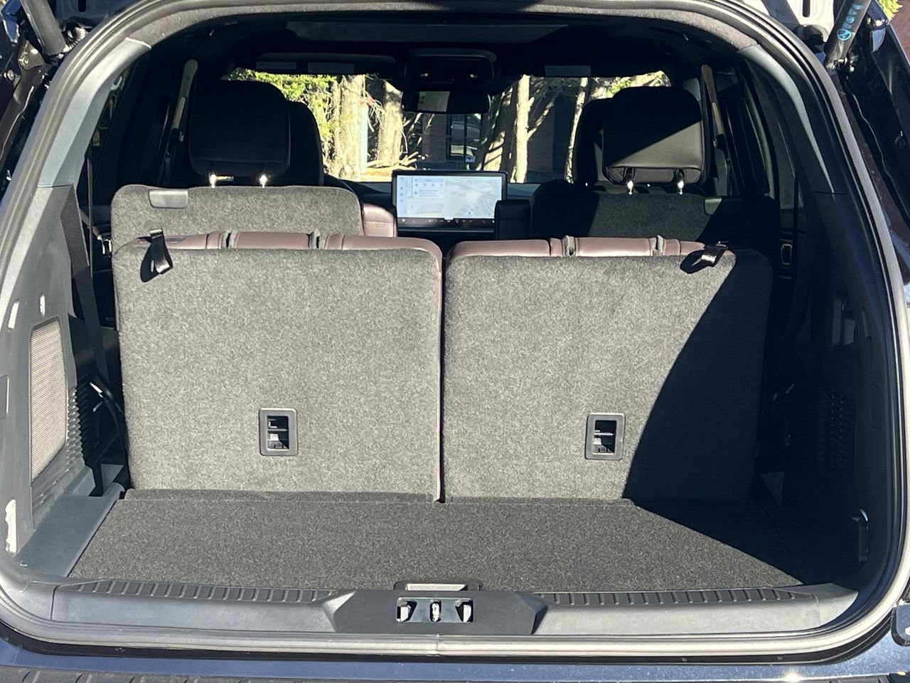New 2026 Ford Explorer Platinum RWD image 24