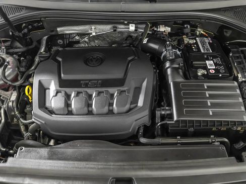 Used 2023 Volkswagen Tiguan SEL R-Line AWD/4WD image 49