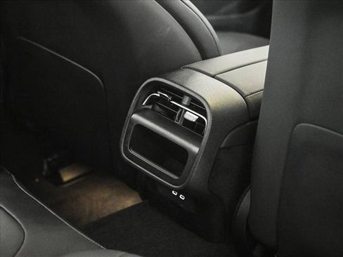 Certified 2026 Mercedes-Benz E 350 4MATIC Sedan image 19