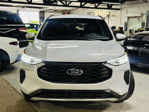 Used 2025 Ford Escape ST-Line Select AWD/4WD image 12