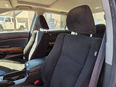 Used 2011 Honda Accord EX image 19