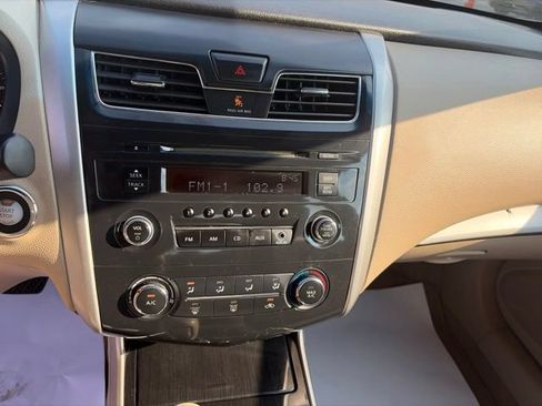 Used 2013 Nissan Altima 2.5 S FWD image 14