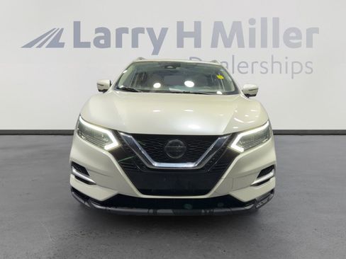 Used 2021 Nissan Rogue Sport SL w/ Premium Package image 8