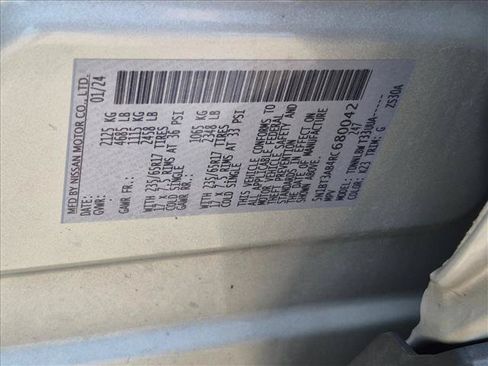 Used 2024 Nissan Rogue S AWD/4WD image 15