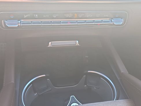 Used 2025 Mercedes-Benz GLS 580 4MATIC image 24